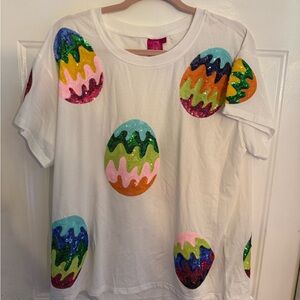 QUEEN OF SPARKLES Multicolor Sequin Egg Tee
